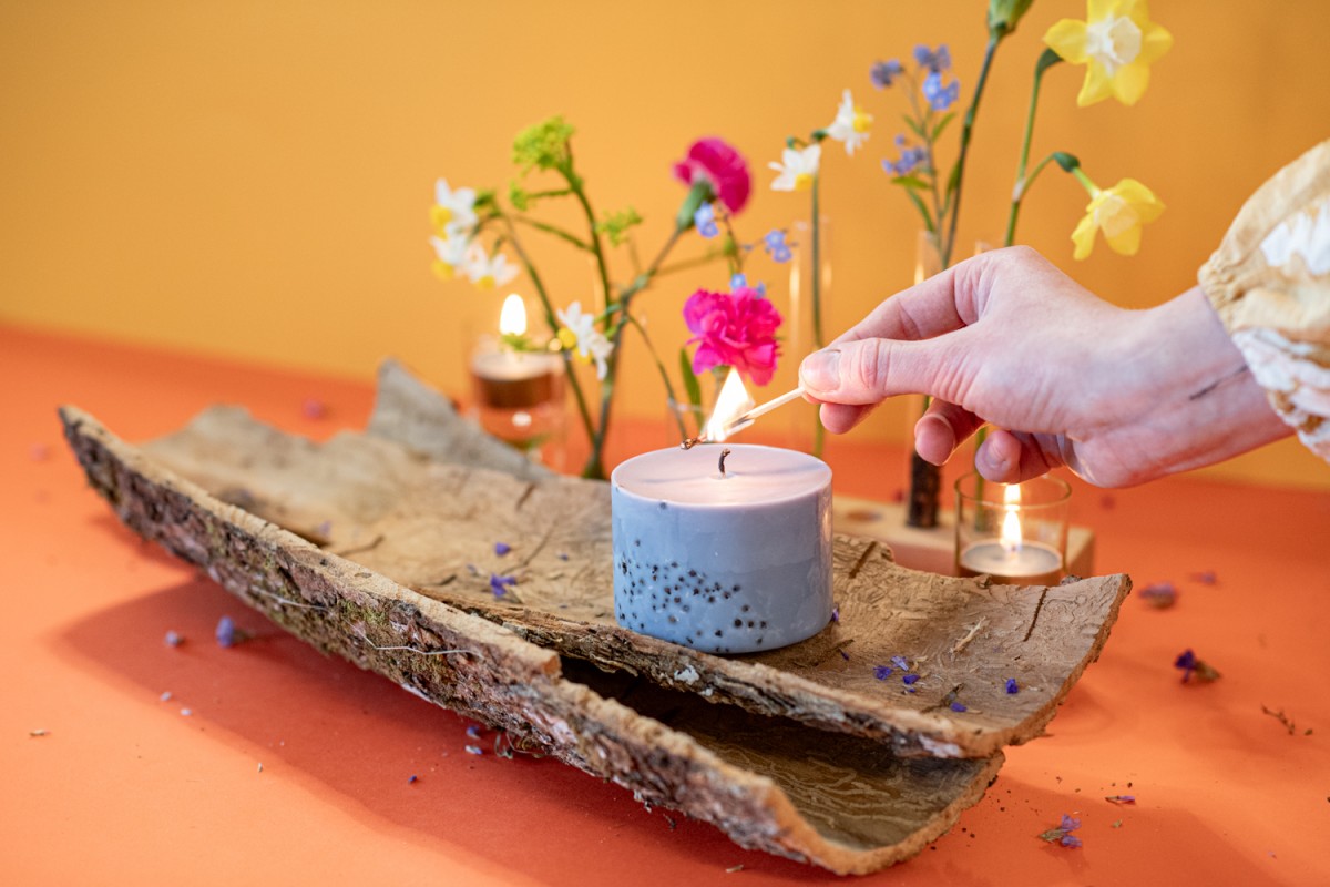 soy-wax-candle-with-patchouli-scent-1.jpg